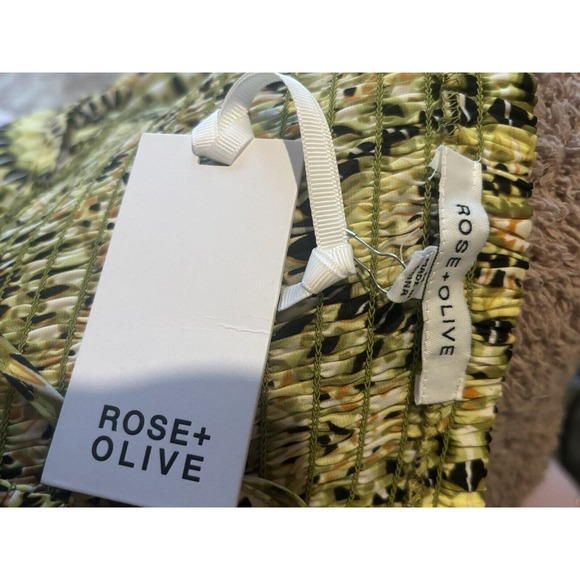Rose & Olive Bandana Crop Y2K Style Top Medium NEW - Picture 6 of 6